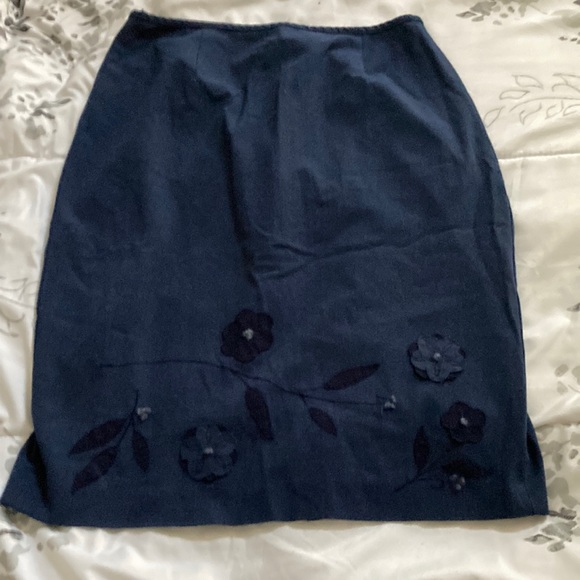 Josephine Chause blue skirt with flowers - Picture 1 of 3